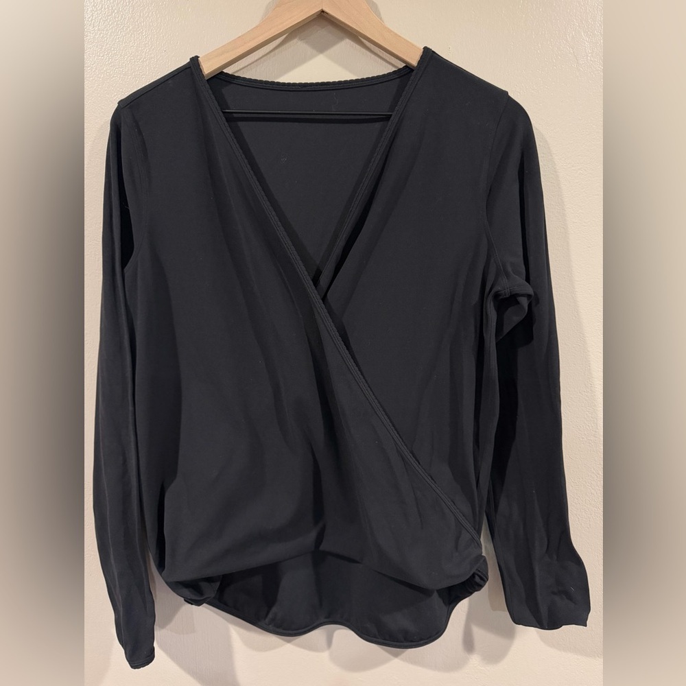 Lululemon Elegant Black Wrap Top Good Condition Size 8